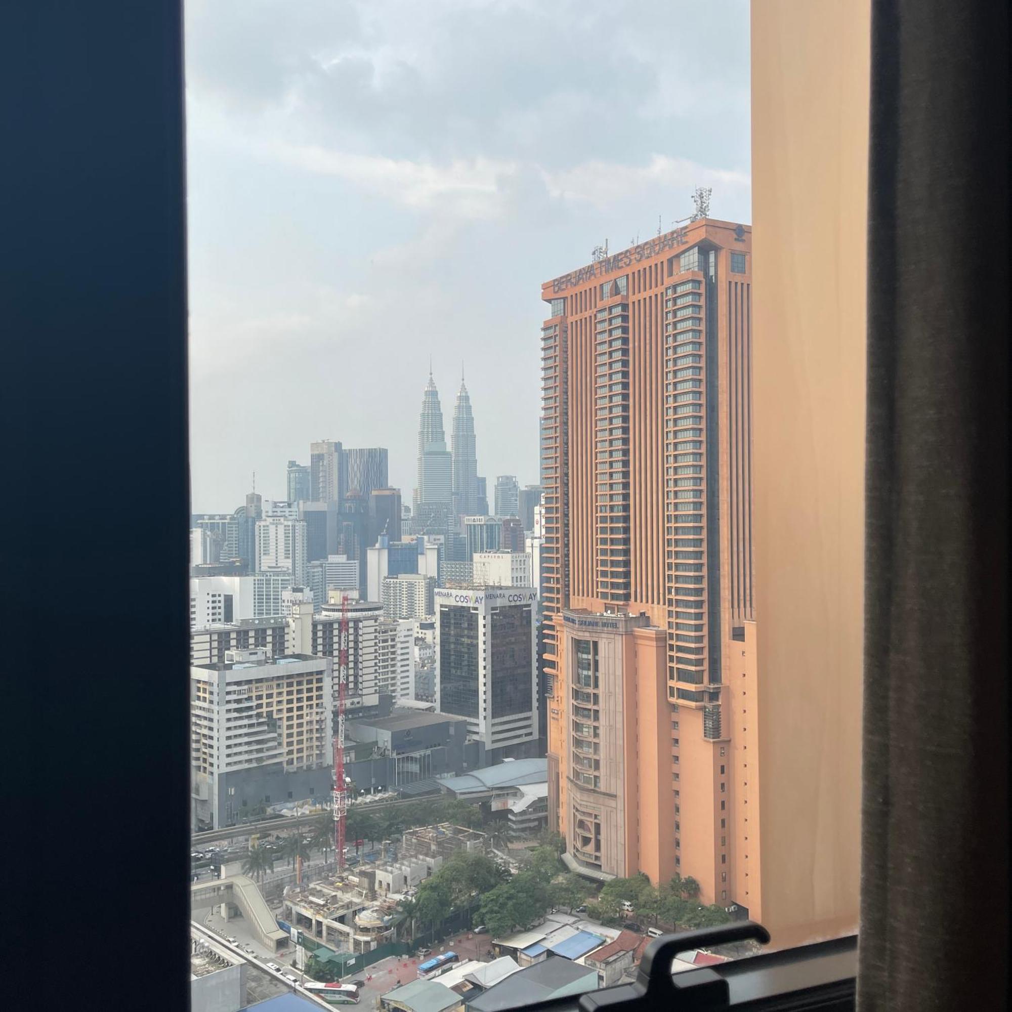 Pangsapuri In Bukit Bintang With Klcc View