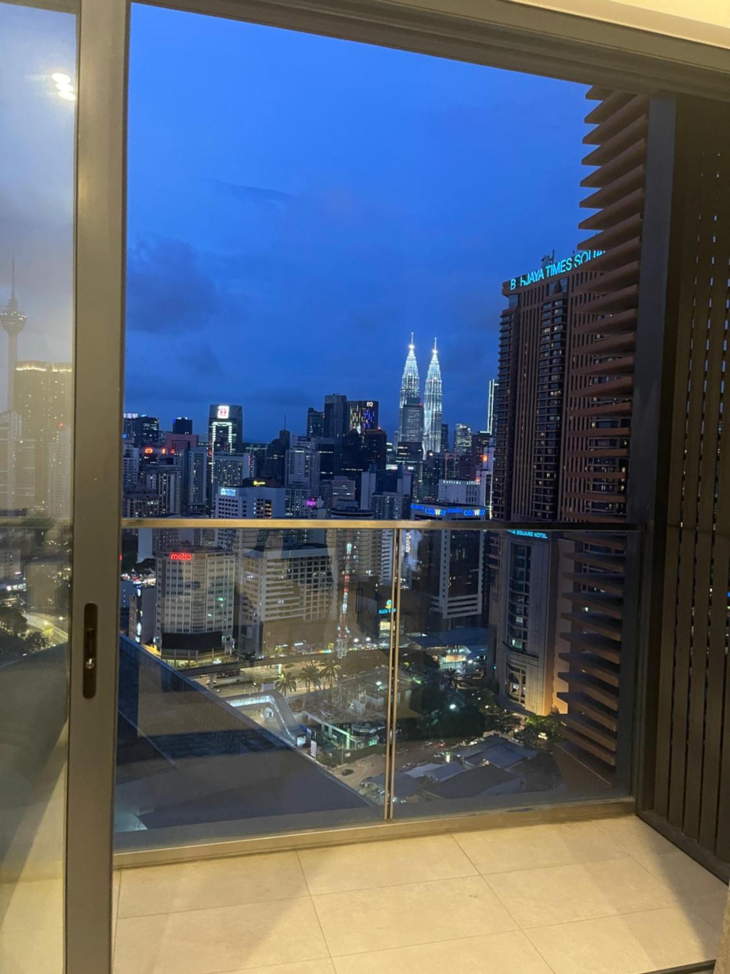 Pangsapuri In Bukit Bintang With Klcc View